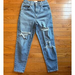 Levi Strauss Silver Tab Mom Jeans size 27